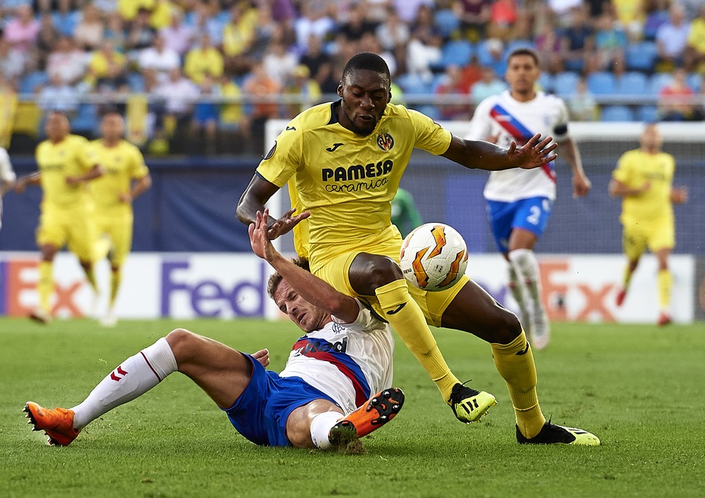 包含今晚体能课后，比利亚雷亚尔强势反弹备战欧联，赛场秩序良好，训练强度明显提升的词条