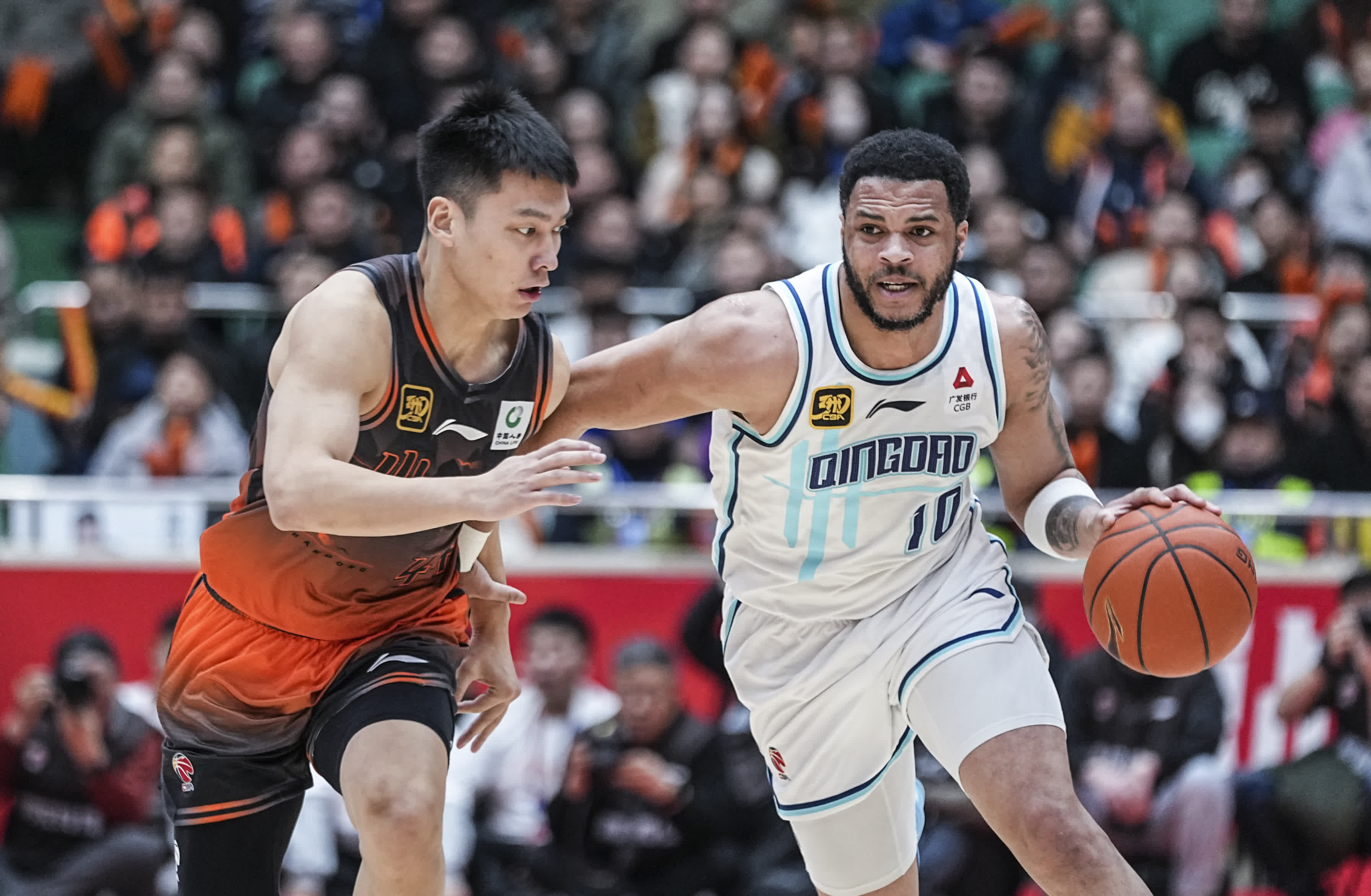 开云体育官网-赛前山东男篮豪取连胜：欧联节点到来，气氛紧张，团队化学反应显著(大阪樱花vs川崎前锋)